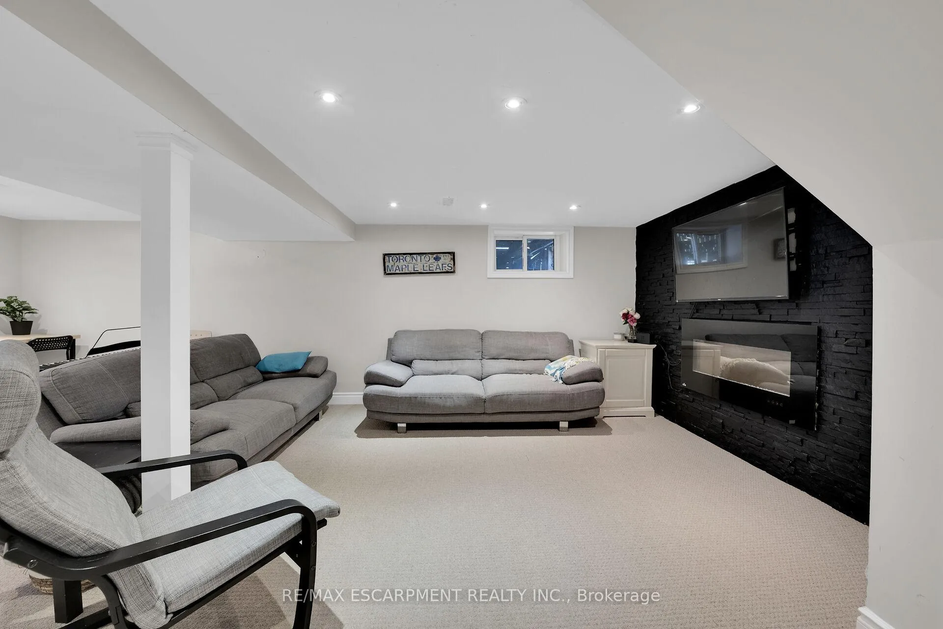 Photo 26 of 281 East 17th Street, Hamilton, Inch Park — HOMEH