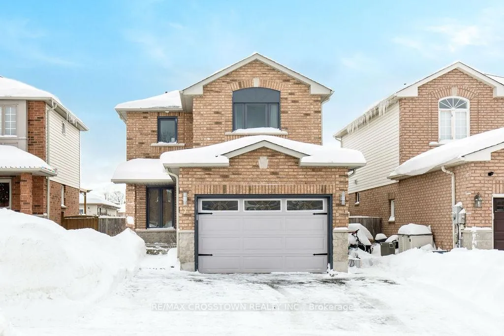 Photo 1 of 7 Hemlock Court, Barrie, Holly — HOMEH