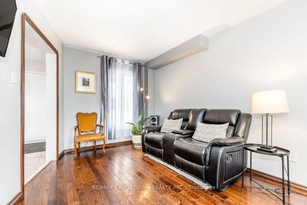 Photo 7 of 7 Hemlock Court, Barrie, Holly — HOMEH