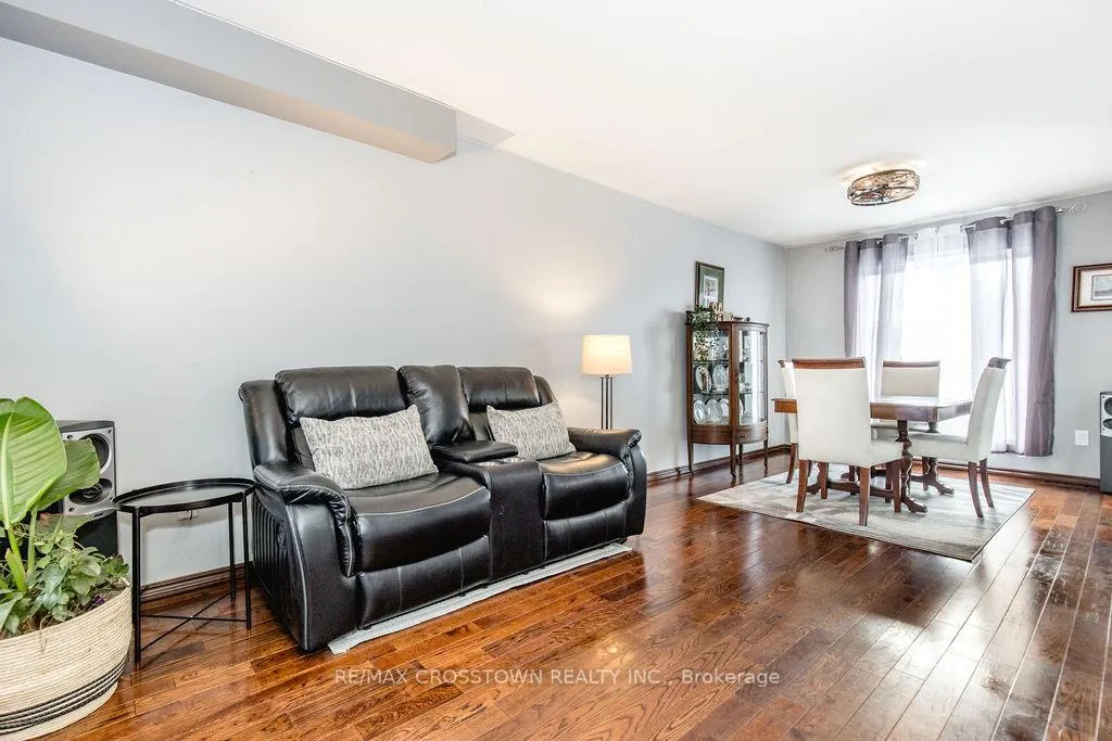 Photo 8 of 7 Hemlock Court, Barrie, Holly — HOMEH