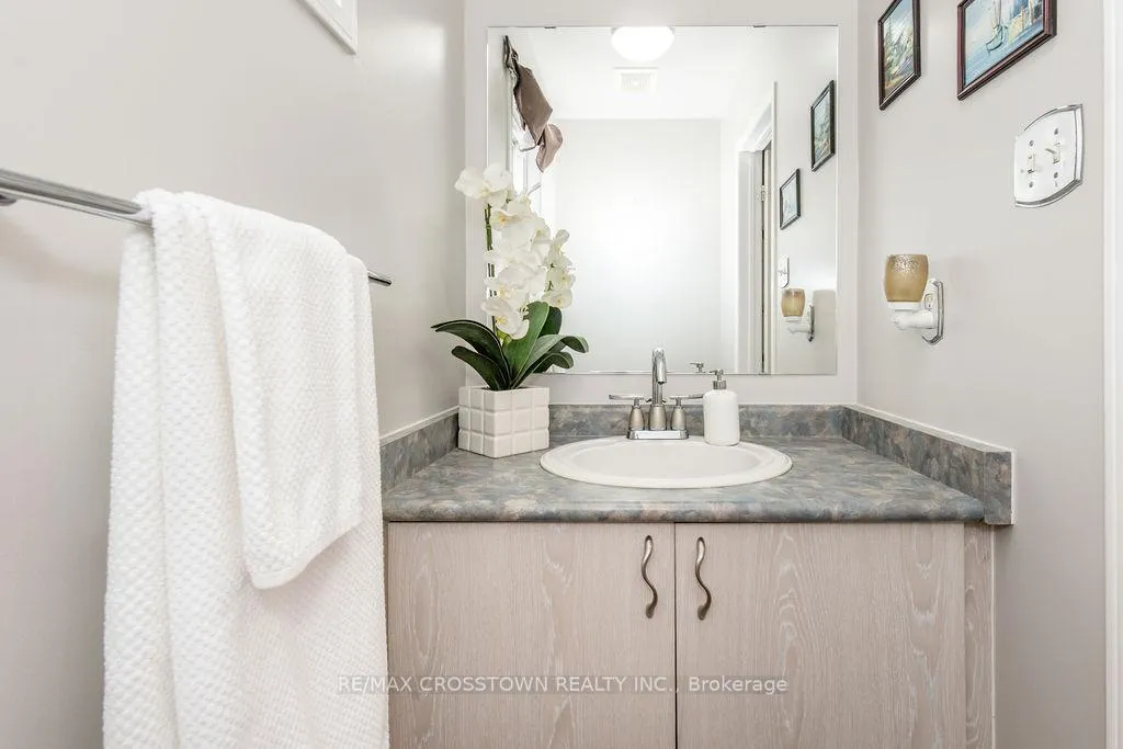 Photo 16 of 7 Hemlock Court, Barrie, Holly — HOMEH
