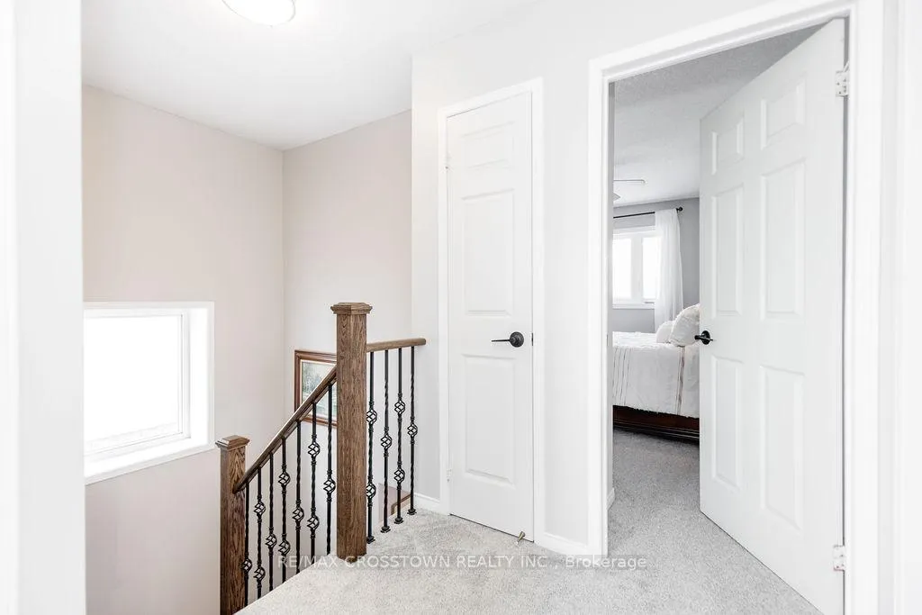Photo 17 of 7 Hemlock Court, Barrie, Holly — HOMEH