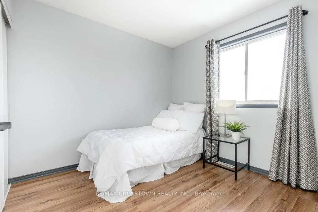 Photo 25 of 7 Hemlock Court, Barrie, Holly — HOMEH