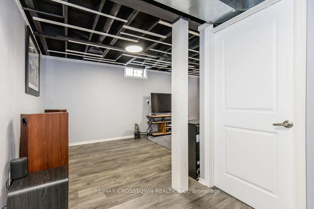 Photo 27 of 7 Hemlock Court, Barrie, Holly — HOMEH