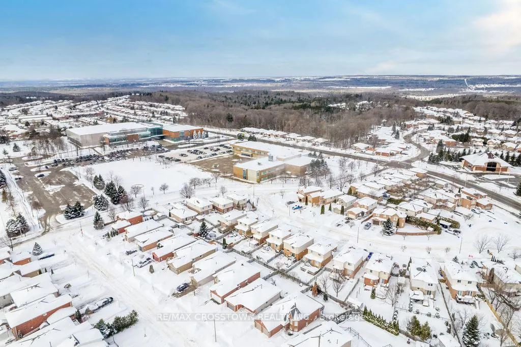 Photo 38 of 7 Hemlock Court, Barrie, Holly — HOMEH
