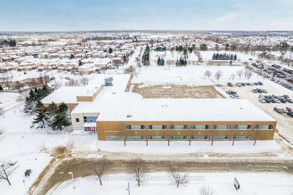 Photo 40 of 7 Hemlock Court, Barrie, Holly — HOMEH