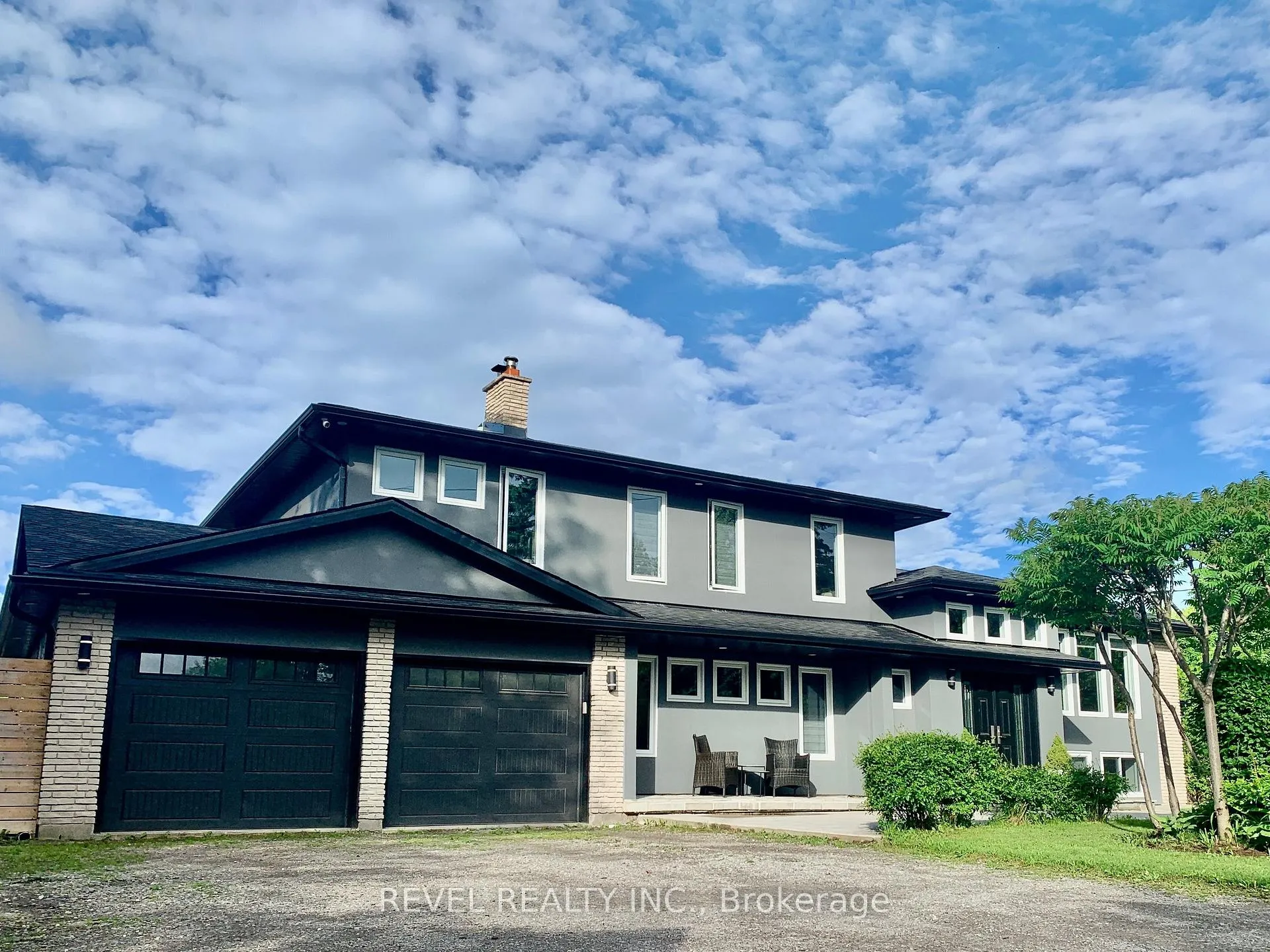 Photo 1 of 13 Ellen Street, Hamilton, Rural Flamborough — HOMEH