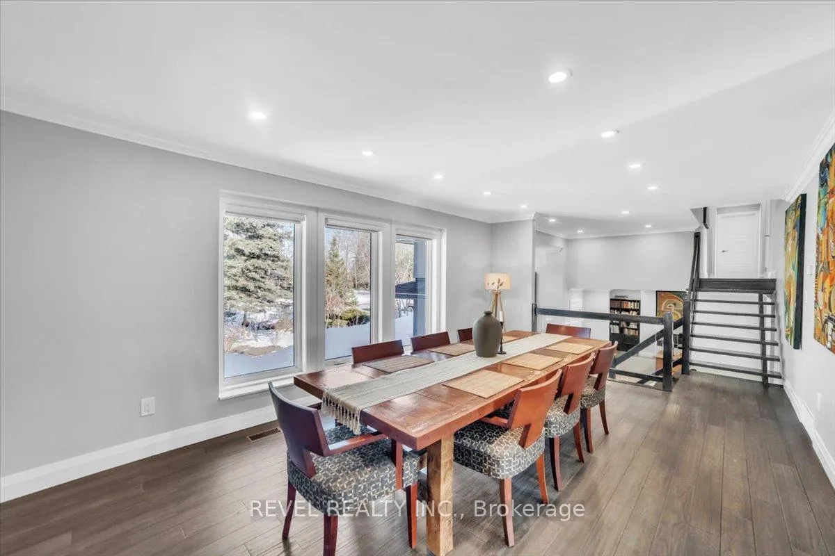 Photo 5 of 13 Ellen Street, Hamilton, Rural Flamborough — HOMEH