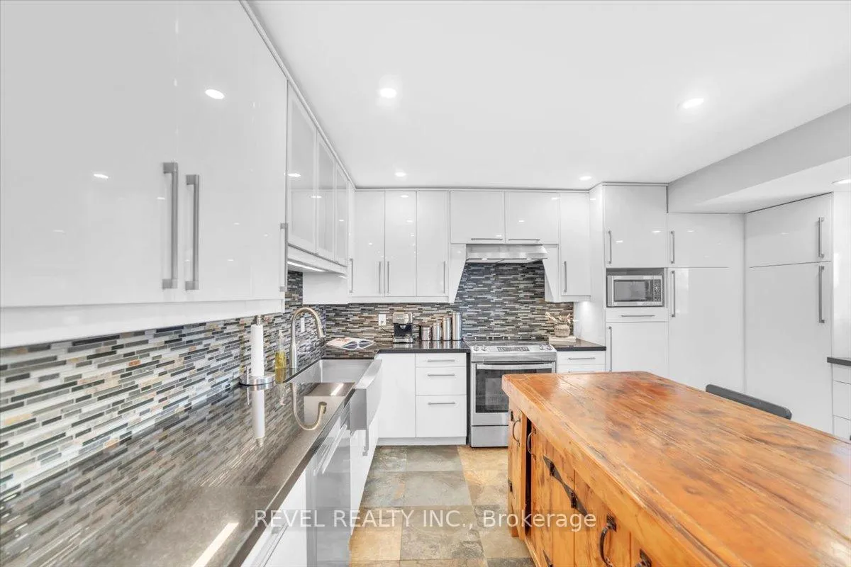 Photo 13 of 13 Ellen Street, Hamilton, Rural Flamborough — HOMEH