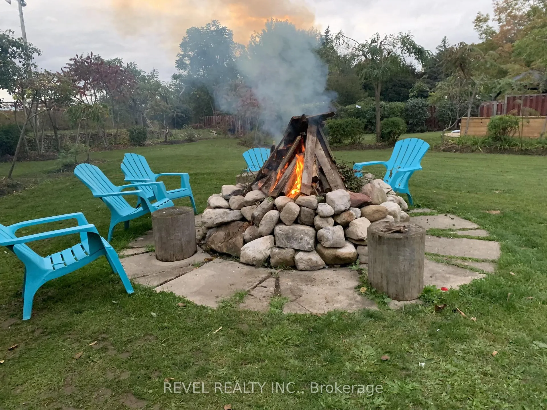 Photo 40 of 13 Ellen Street, Hamilton, Rural Flamborough — HOMEH