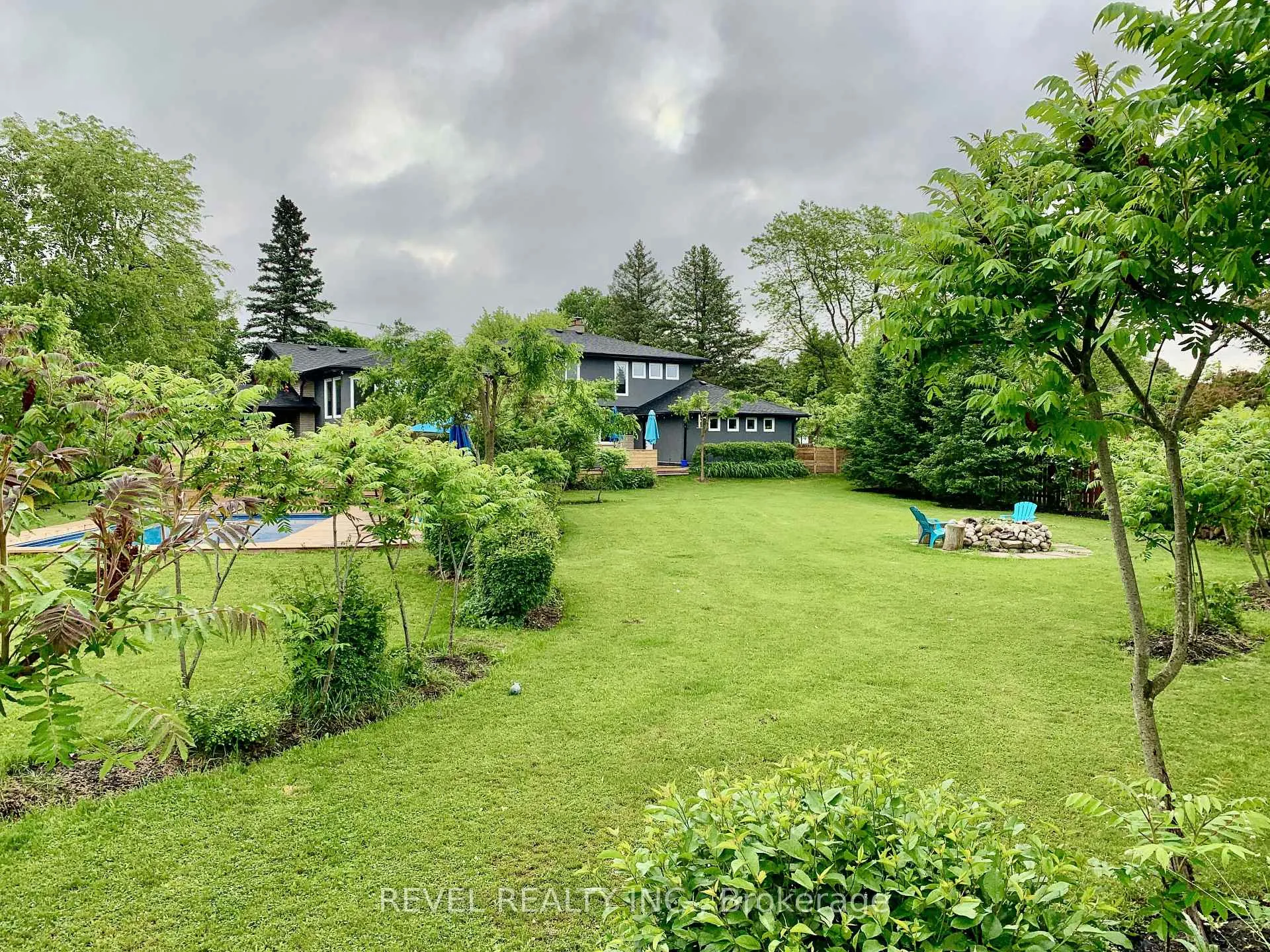 Photo 42 of 13 Ellen Street, Hamilton, Rural Flamborough — HOMEH