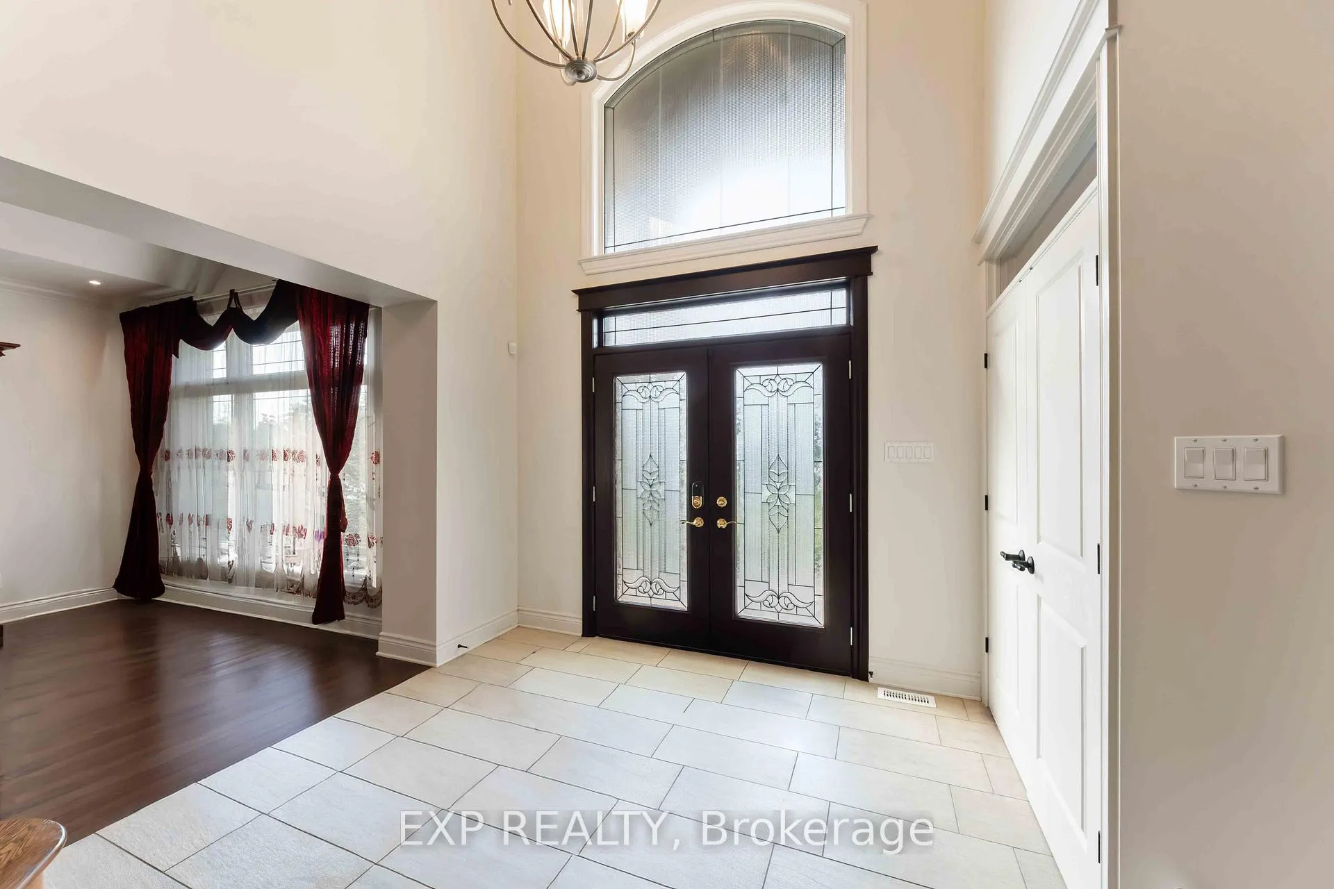 Photo 4 of 6984 Lakes Park Drive, Ottawa, Greely — HOMEH