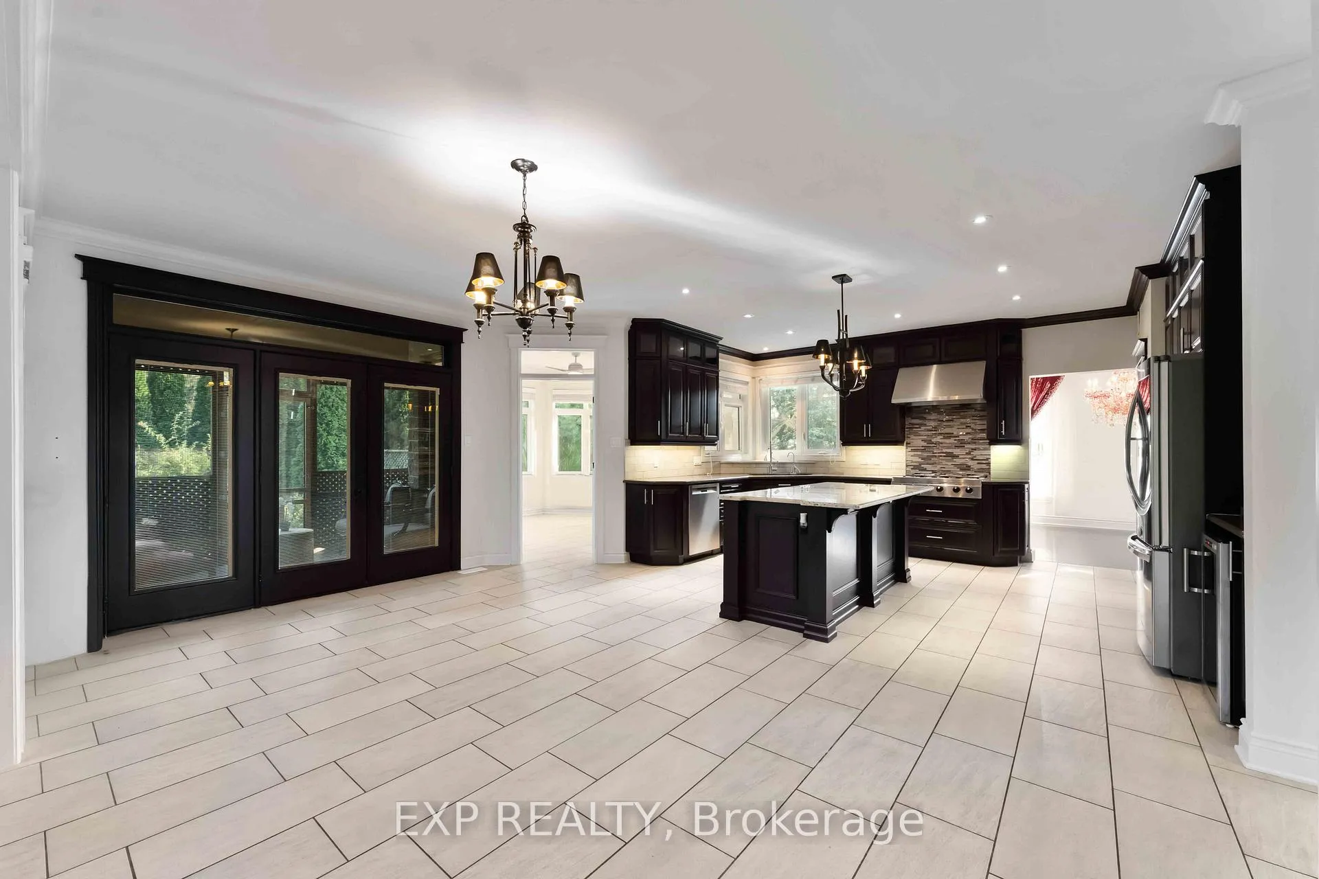 Photo 16 of 6984 Lakes Park Drive, Ottawa, Greely — HOMEH