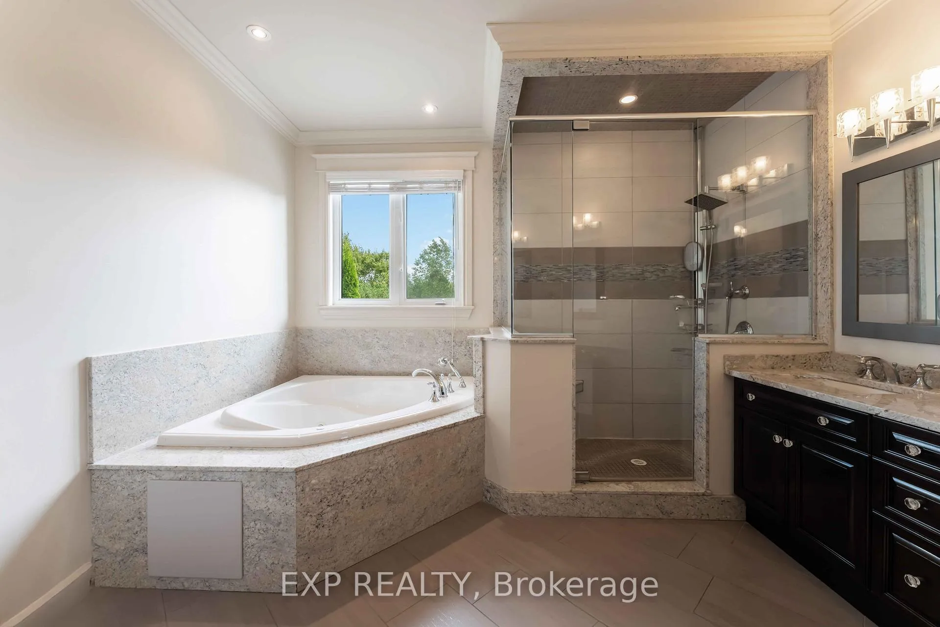 Photo 25 of 6984 Lakes Park Drive, Ottawa, Greely — HOMEH