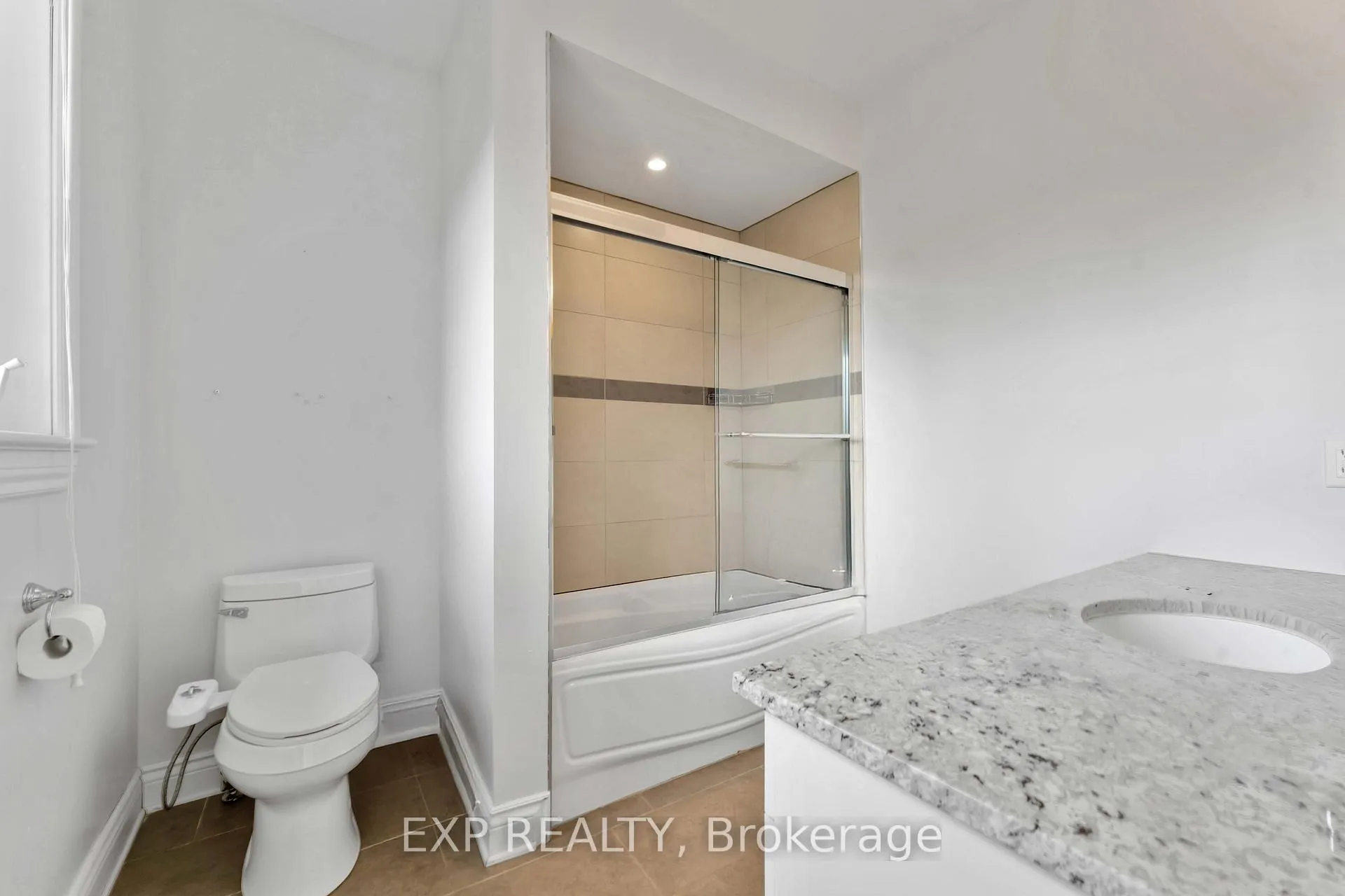 Photo 28 of 6984 Lakes Park Drive, Ottawa, Greely — HOMEH