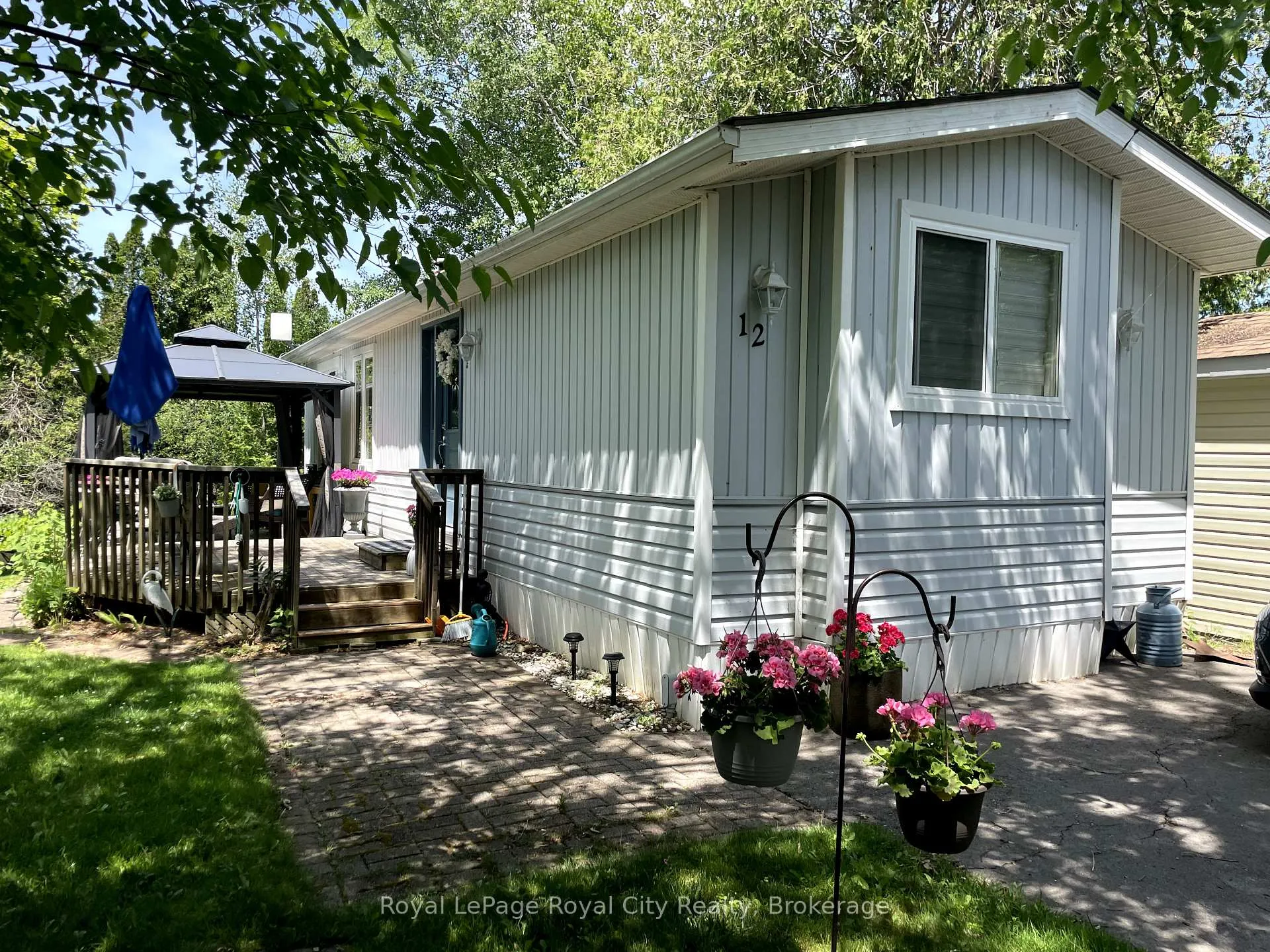 Photo 1 of 12 Bush Lane, Puslinch, Rural Puslinch East — HOMEH