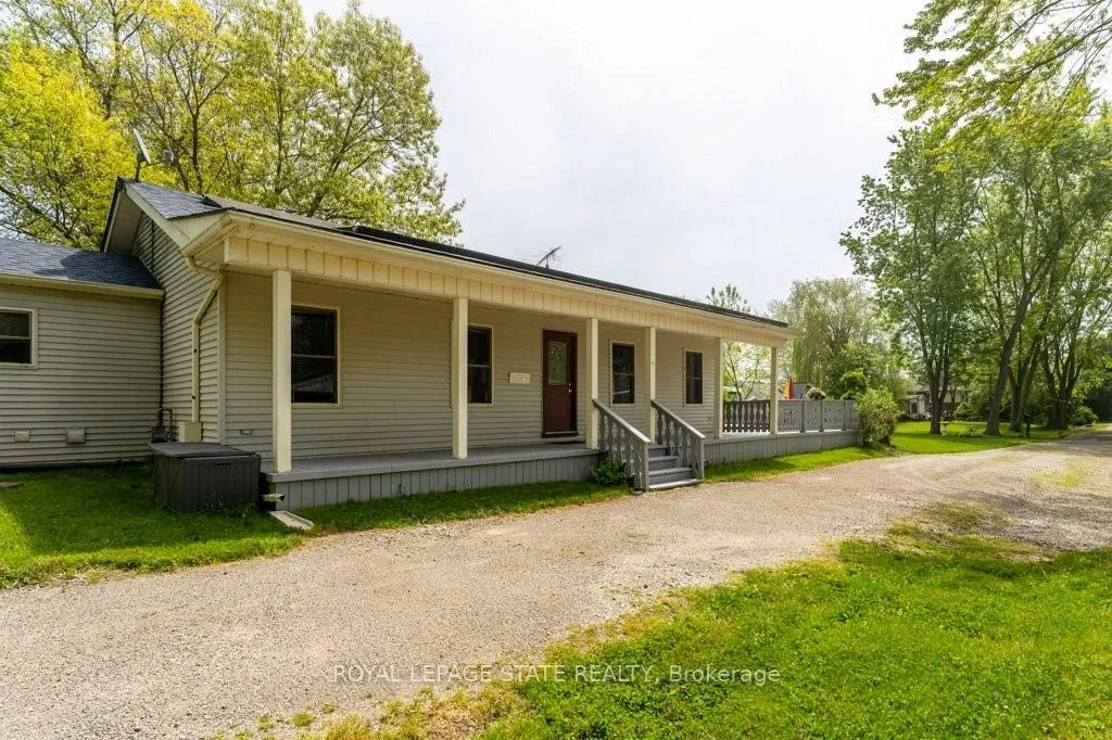 Photo 9 of 22 3rd Street, Haldimand — HOMEH
