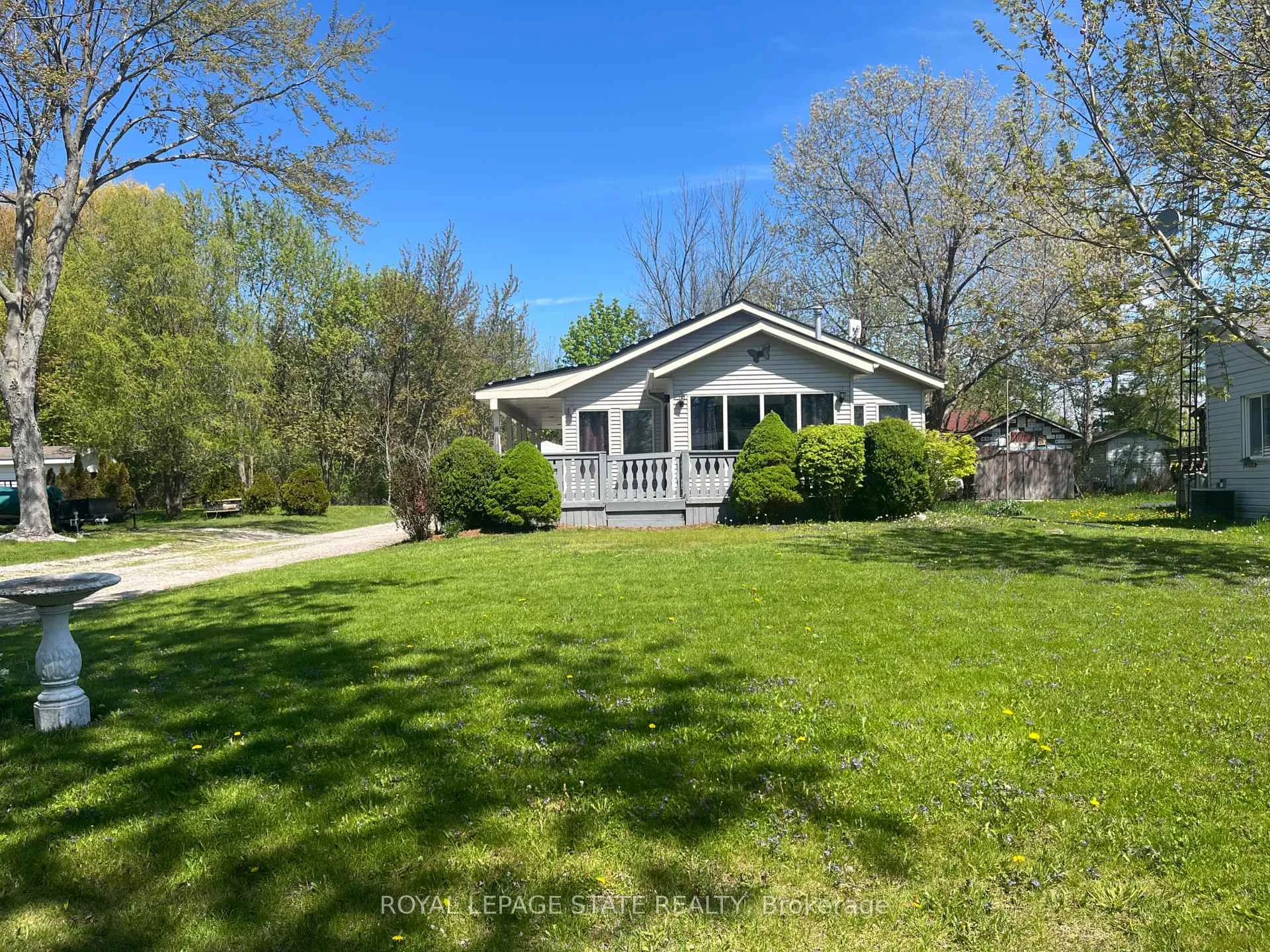 Photo 12 of 22 3rd Street, Haldimand — HOMEH