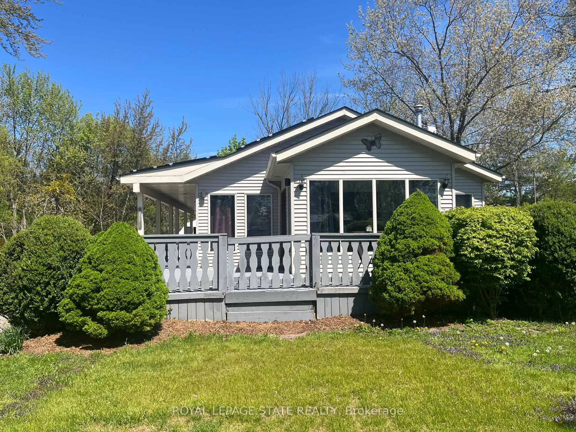 Photo 13 of 22 3rd Street, Haldimand — HOMEH