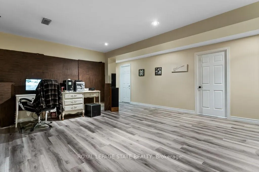 Photo 41 of 22 3rd Street, Haldimand — HOMEH