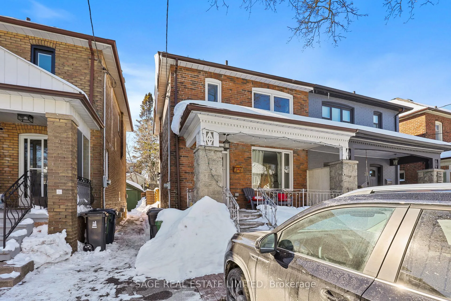 Photo 1 of Unit 2, 26 Roseneath Gardens, Toronto, Oakwood Village — HOMEH