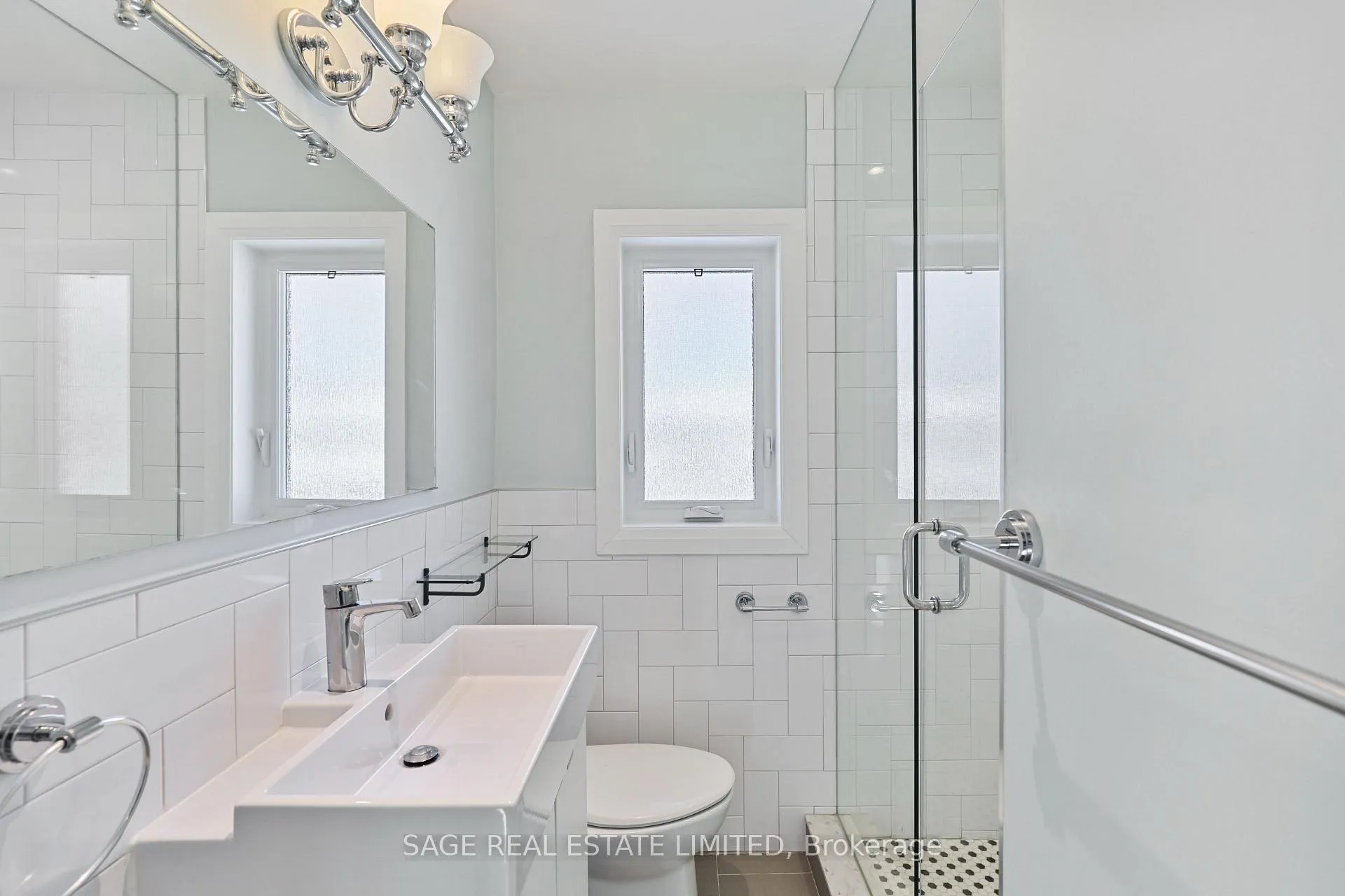 Photo 21 of Unit 2, 26 Roseneath Gardens, Toronto, Oakwood Village — HOMEH