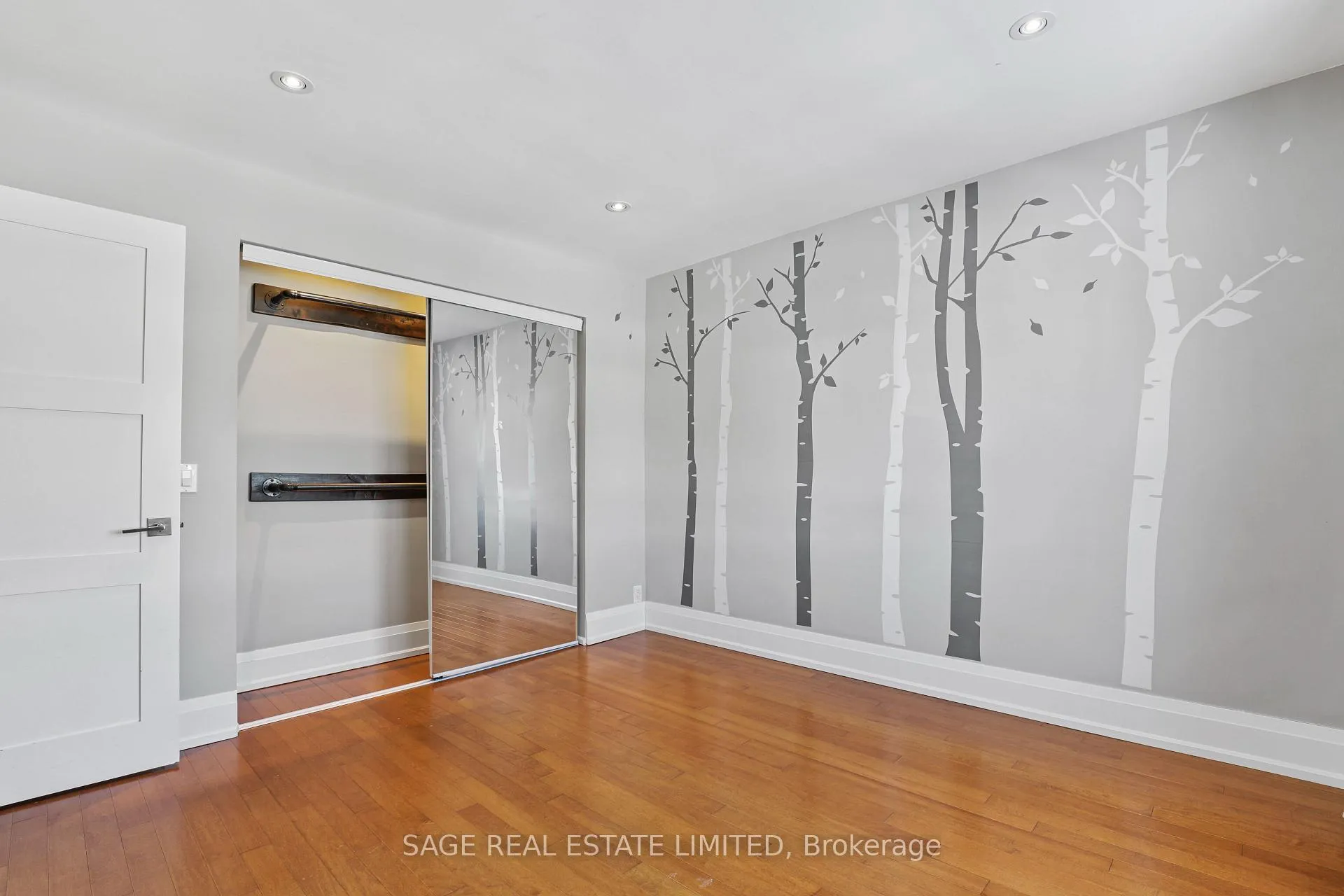 Photo 29 of Unit 2, 26 Roseneath Gardens, Toronto, Oakwood Village — HOMEH