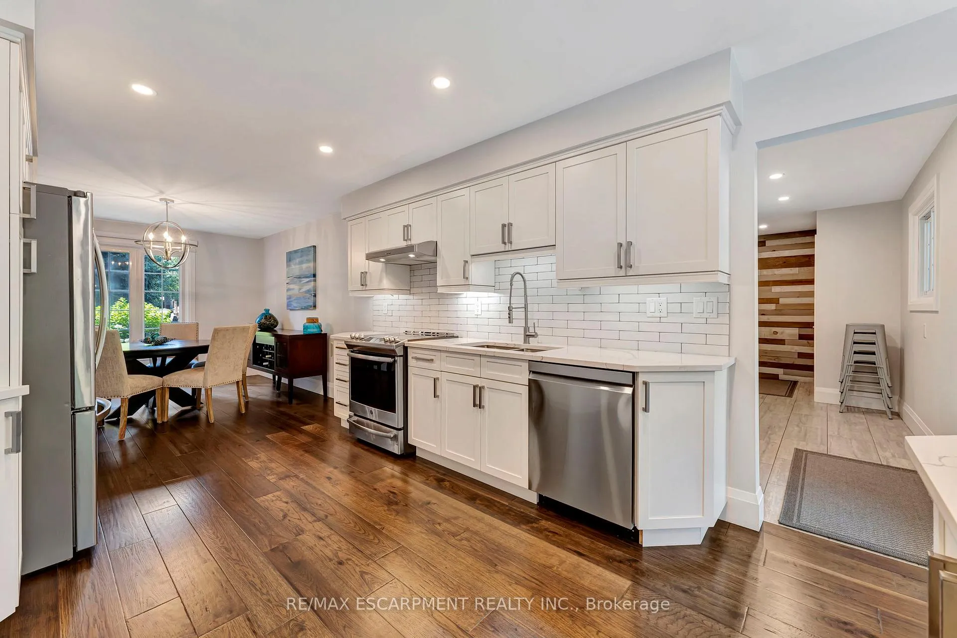 Photo 11 of 55 Abbey Close, Hamilton, Ancaster — HOMEH