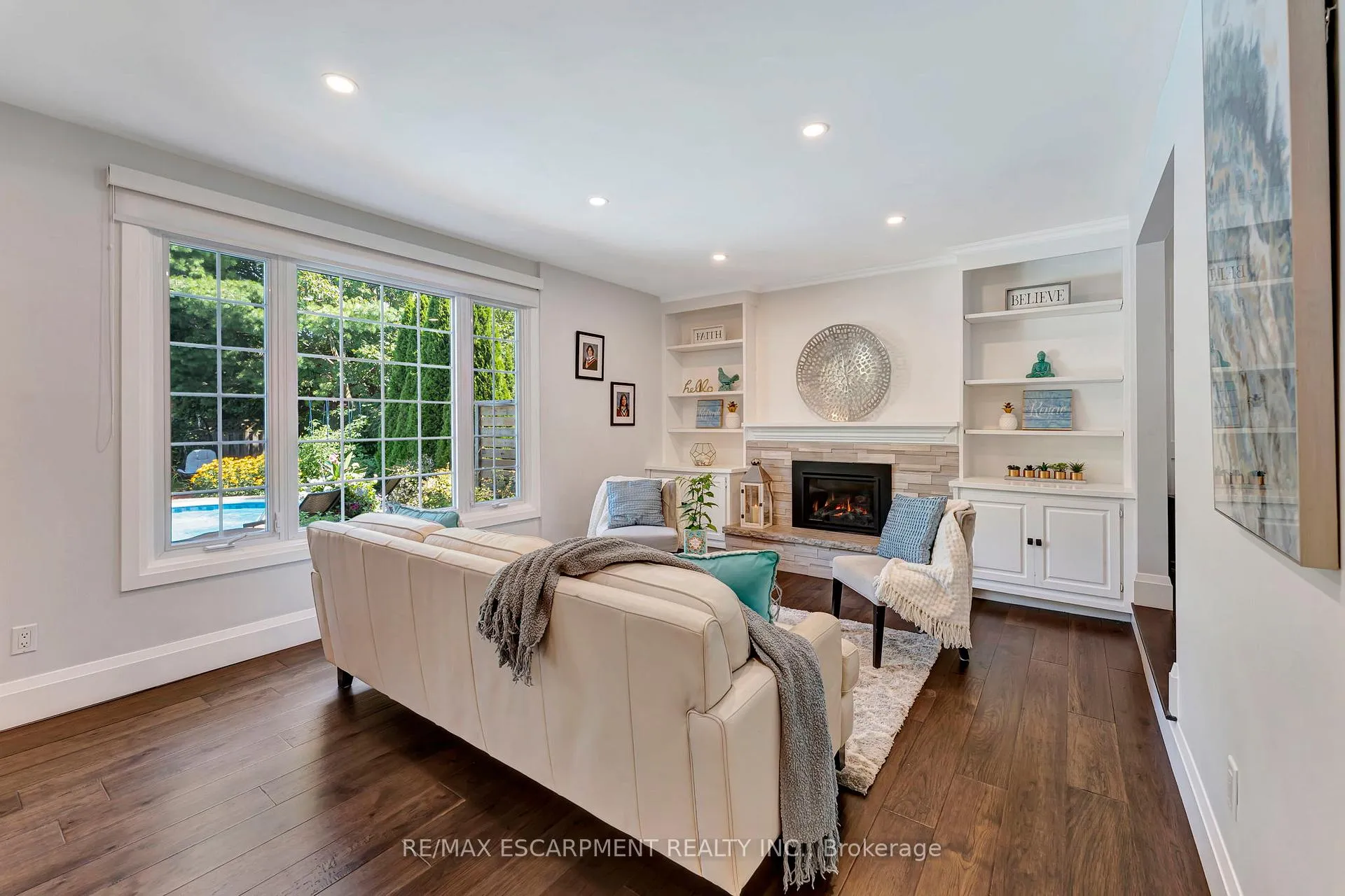 Photo 14 of 55 Abbey Close, Hamilton, Ancaster — HOMEH