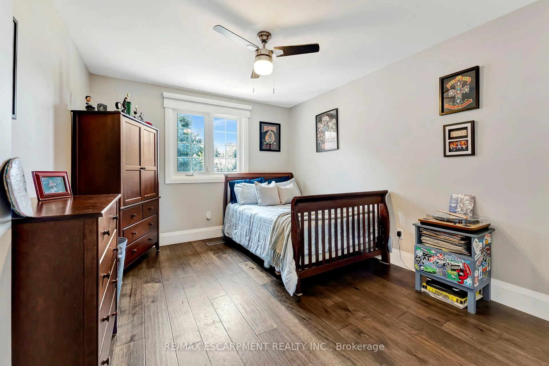 Photo 28 of 55 Abbey Close, Hamilton, Ancaster — HOMEH