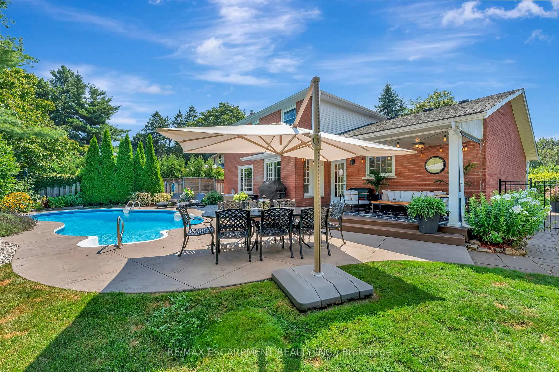 Photo 41 of 55 Abbey Close, Hamilton, Ancaster — HOMEH