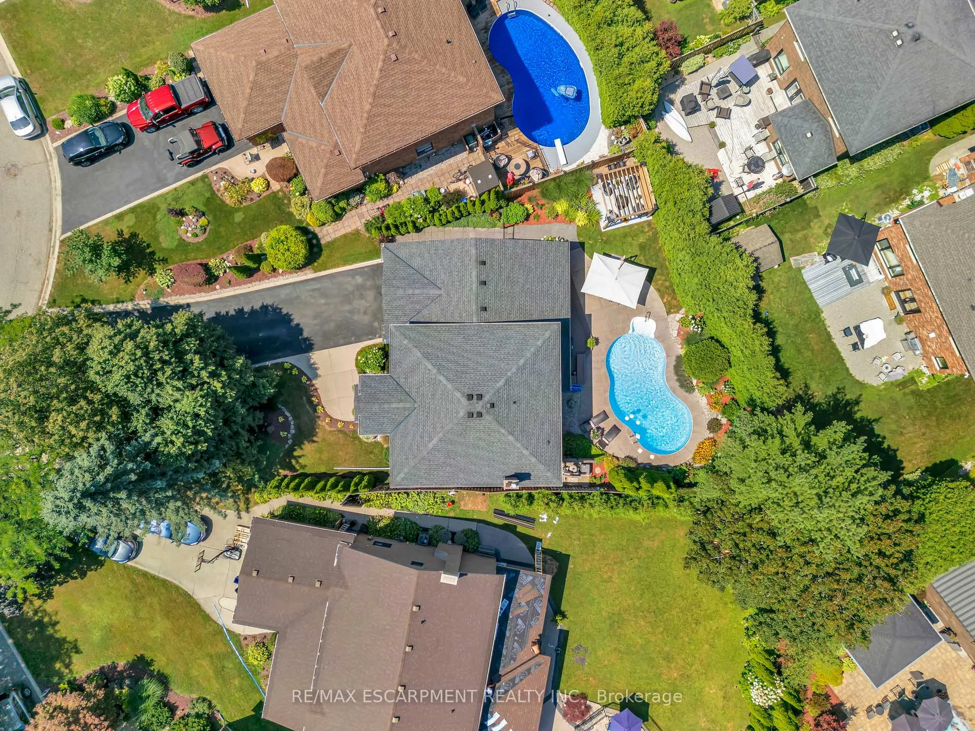 Photo 49 of 55 Abbey Close, Hamilton, Ancaster — HOMEH