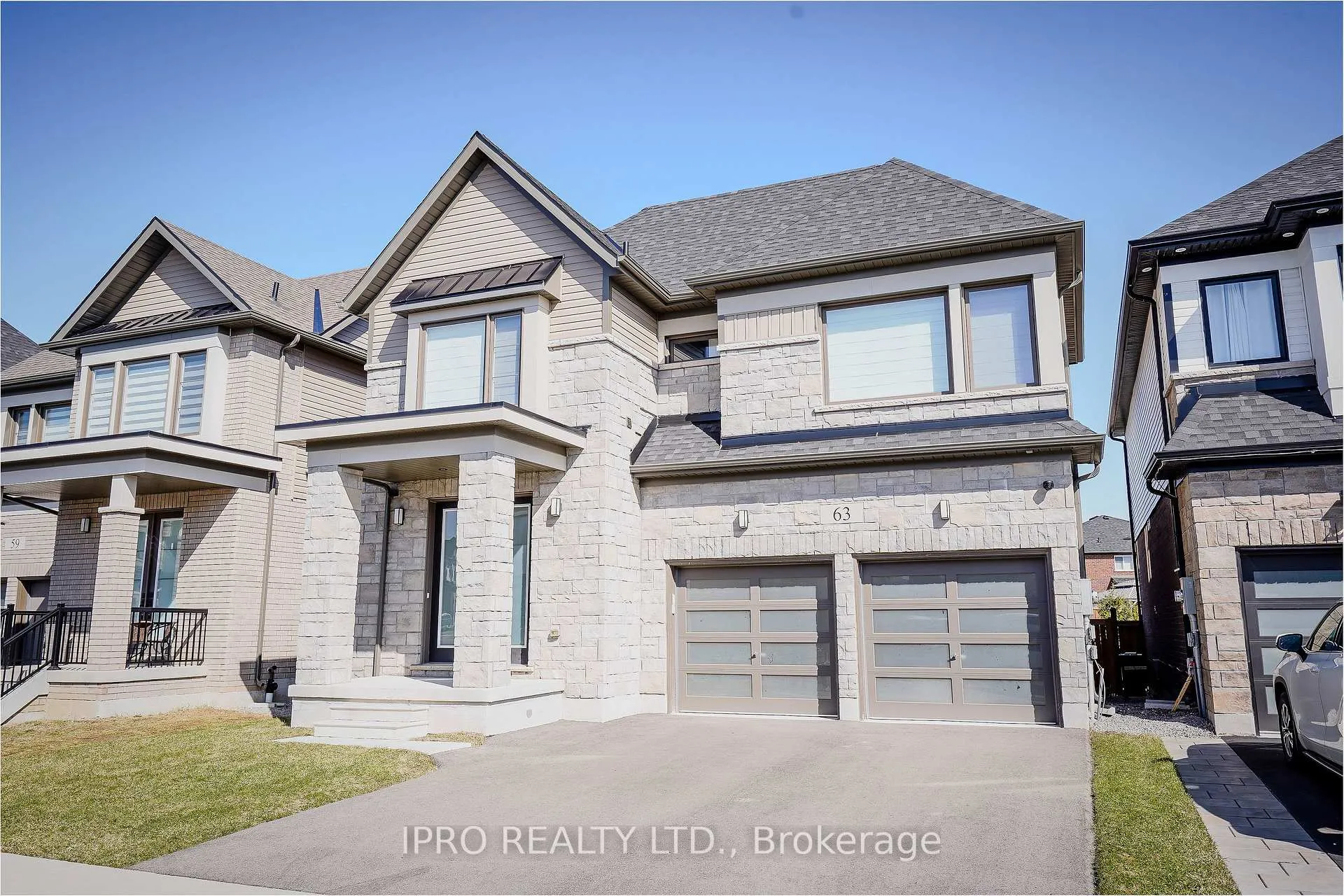 Photo 1 of 63 Fairey Crescent, Hamilton, Mount Hope — HOMEH