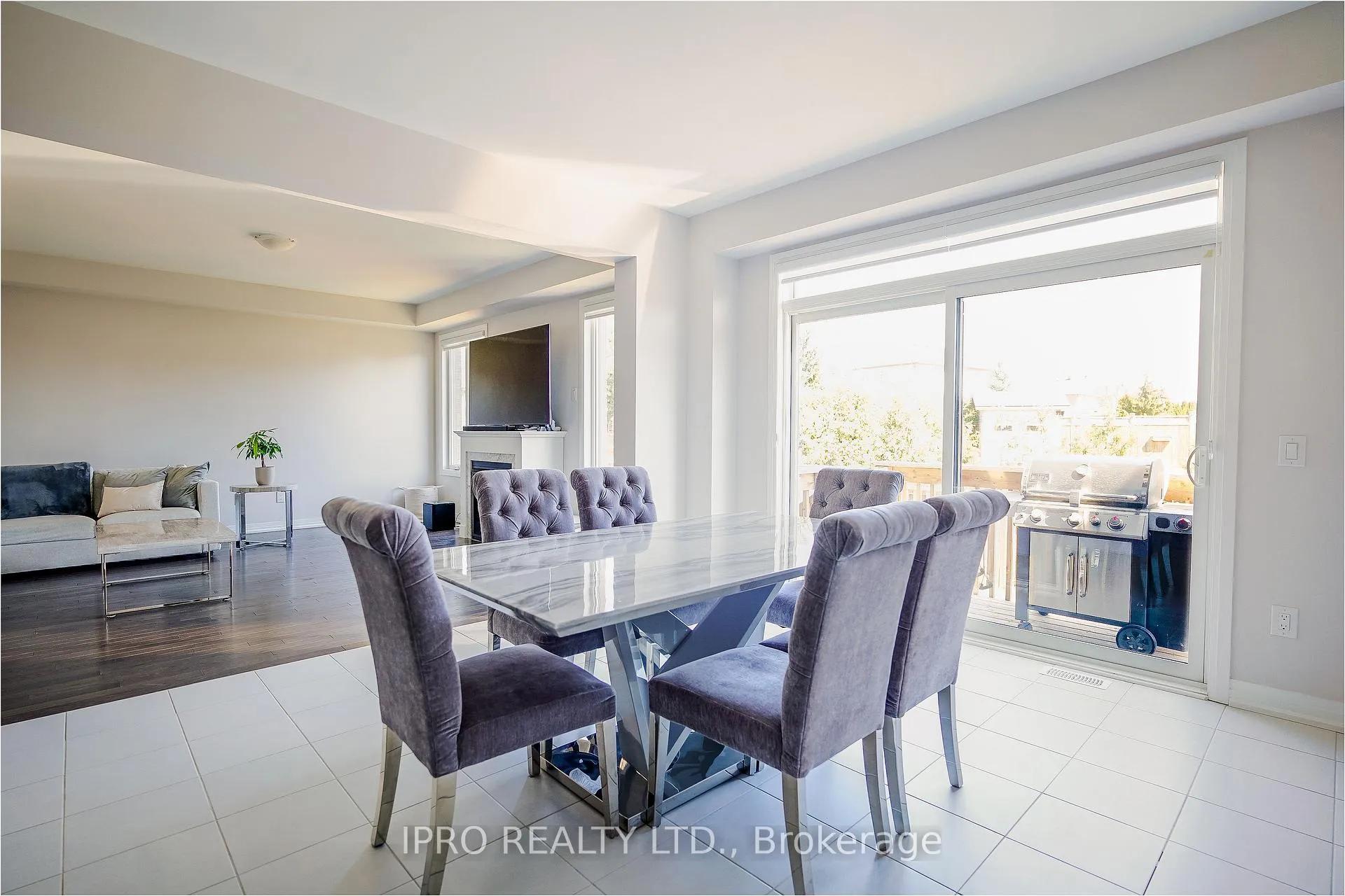 Photo 12 of 63 Fairey Crescent, Hamilton, Mount Hope — HOMEH