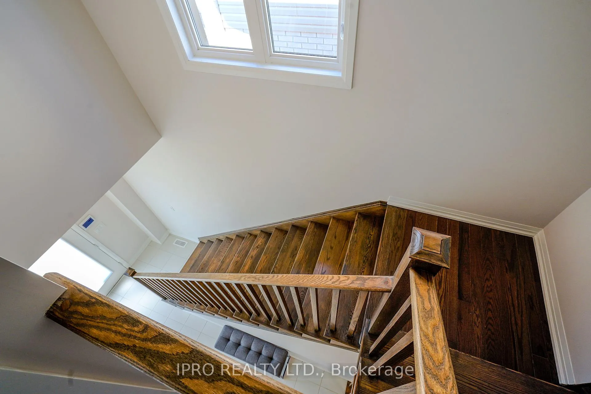 Photo 15 of 63 Fairey Crescent, Hamilton, Mount Hope — HOMEH