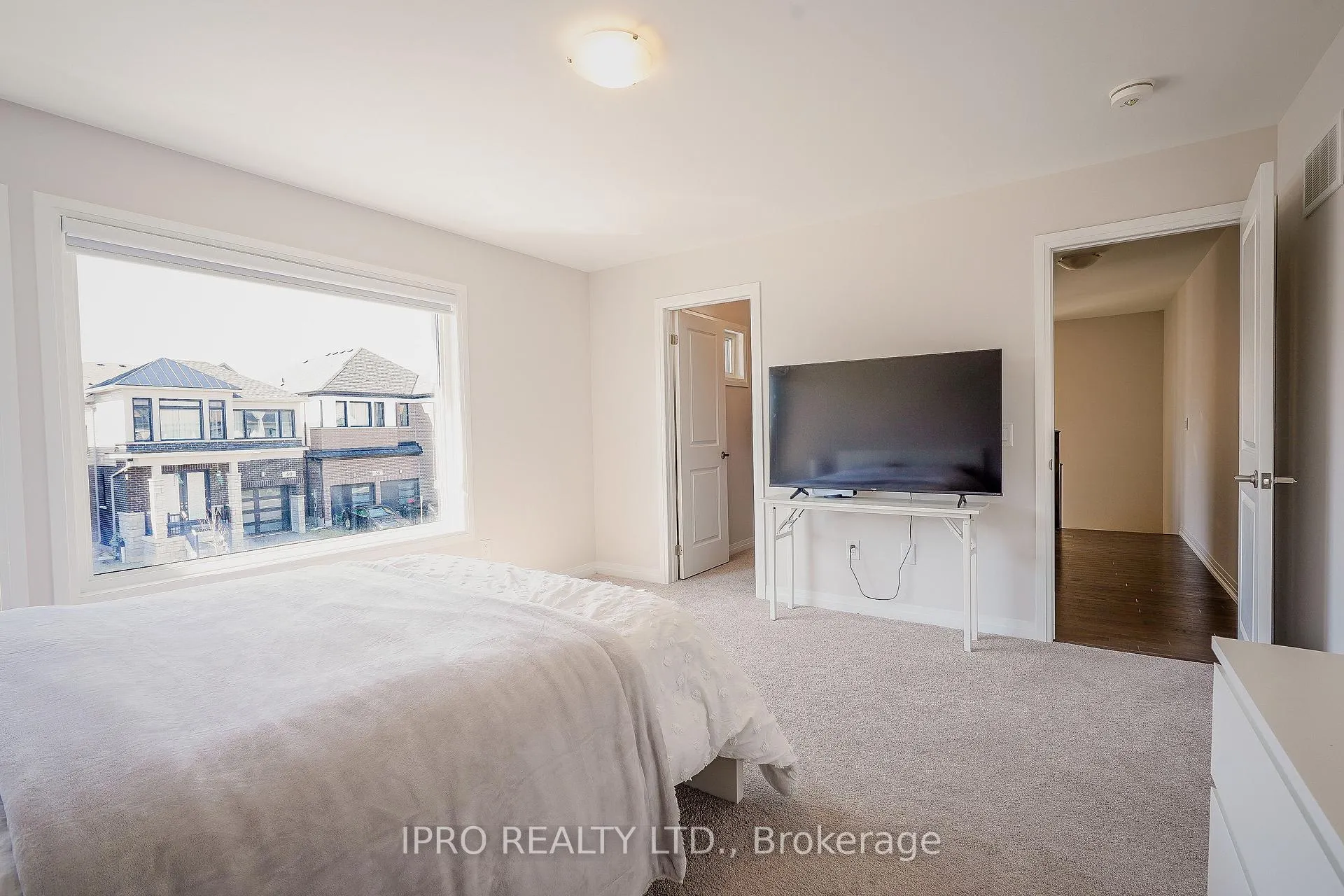 Photo 23 of 63 Fairey Crescent, Hamilton, Mount Hope — HOMEH