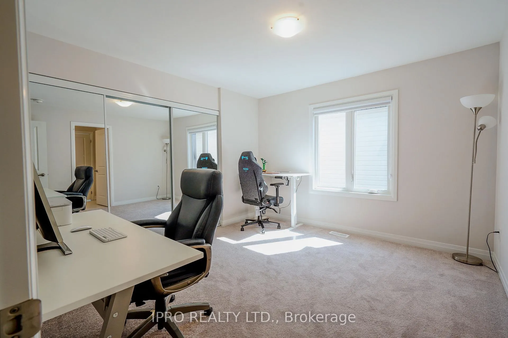 Photo 29 of 63 Fairey Crescent, Hamilton, Mount Hope — HOMEH