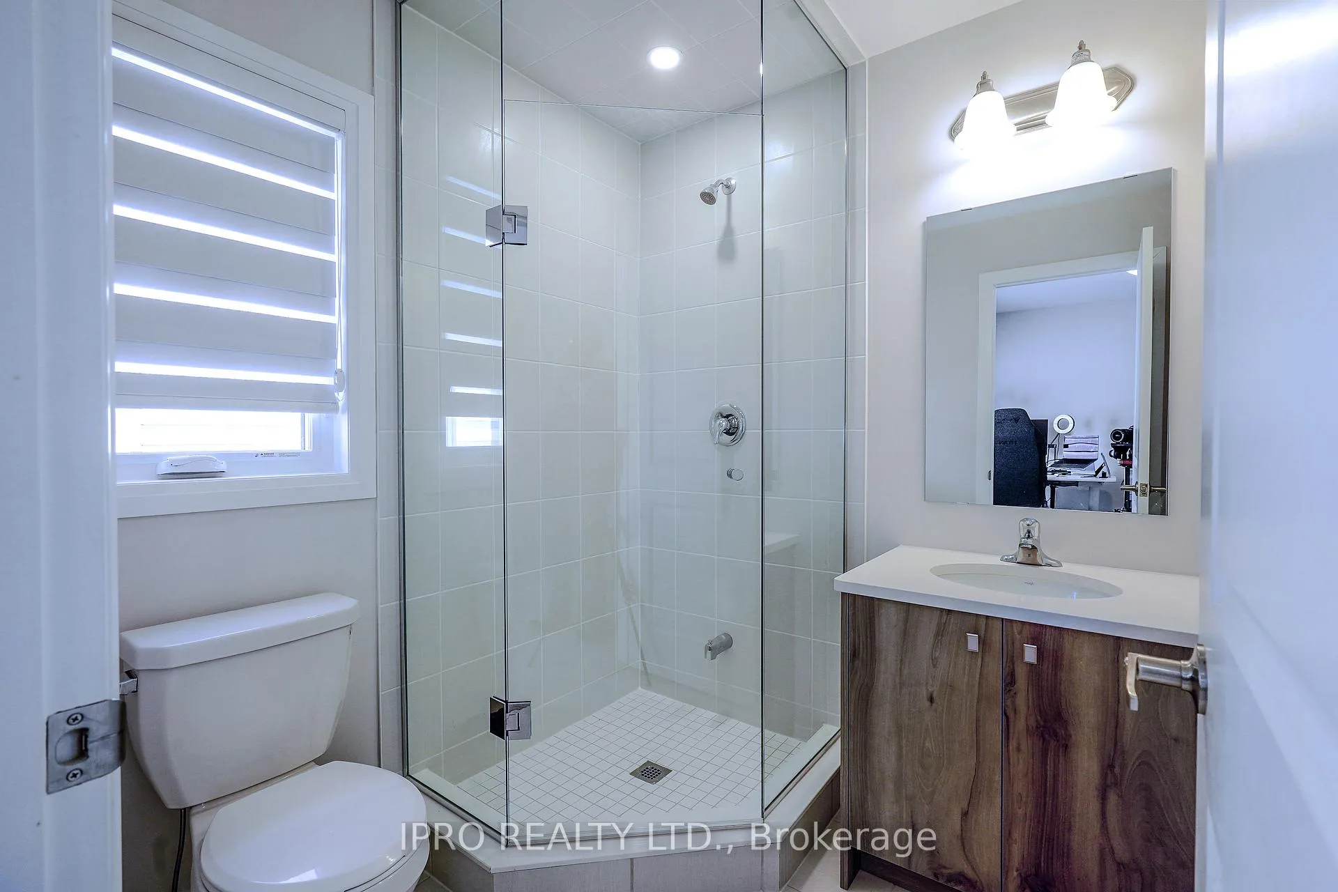 Photo 31 of 63 Fairey Crescent, Hamilton, Mount Hope — HOMEH