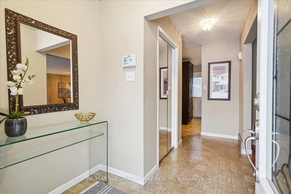 Photo 5 of 53 Roslyn Road, Barrie, Wellington — HOMEH