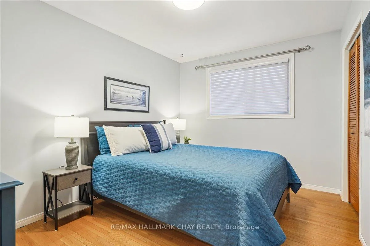 Photo 21 of 53 Roslyn Road, Barrie, Wellington — HOMEH