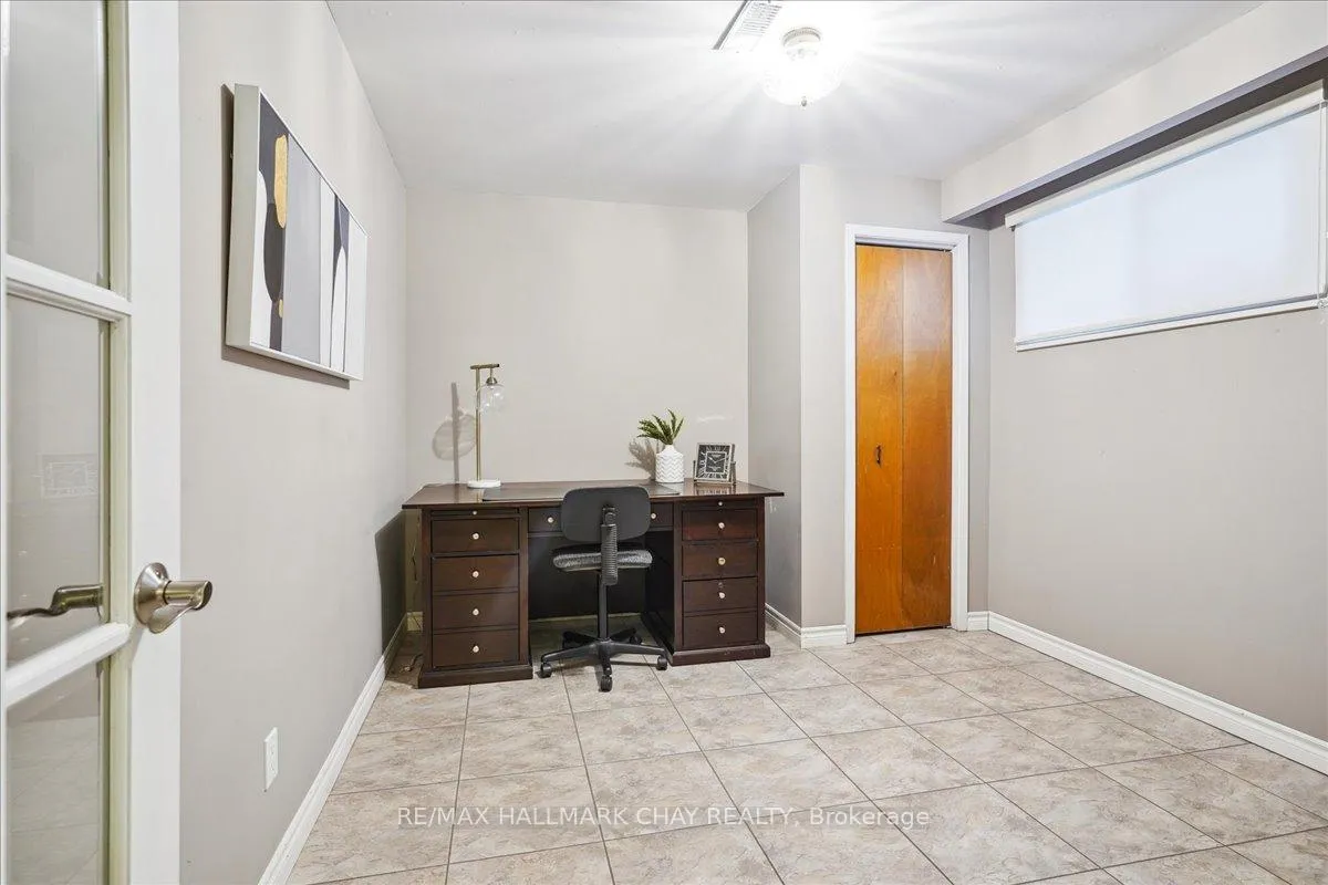 Photo 28 of 53 Roslyn Road, Barrie, Wellington — HOMEH