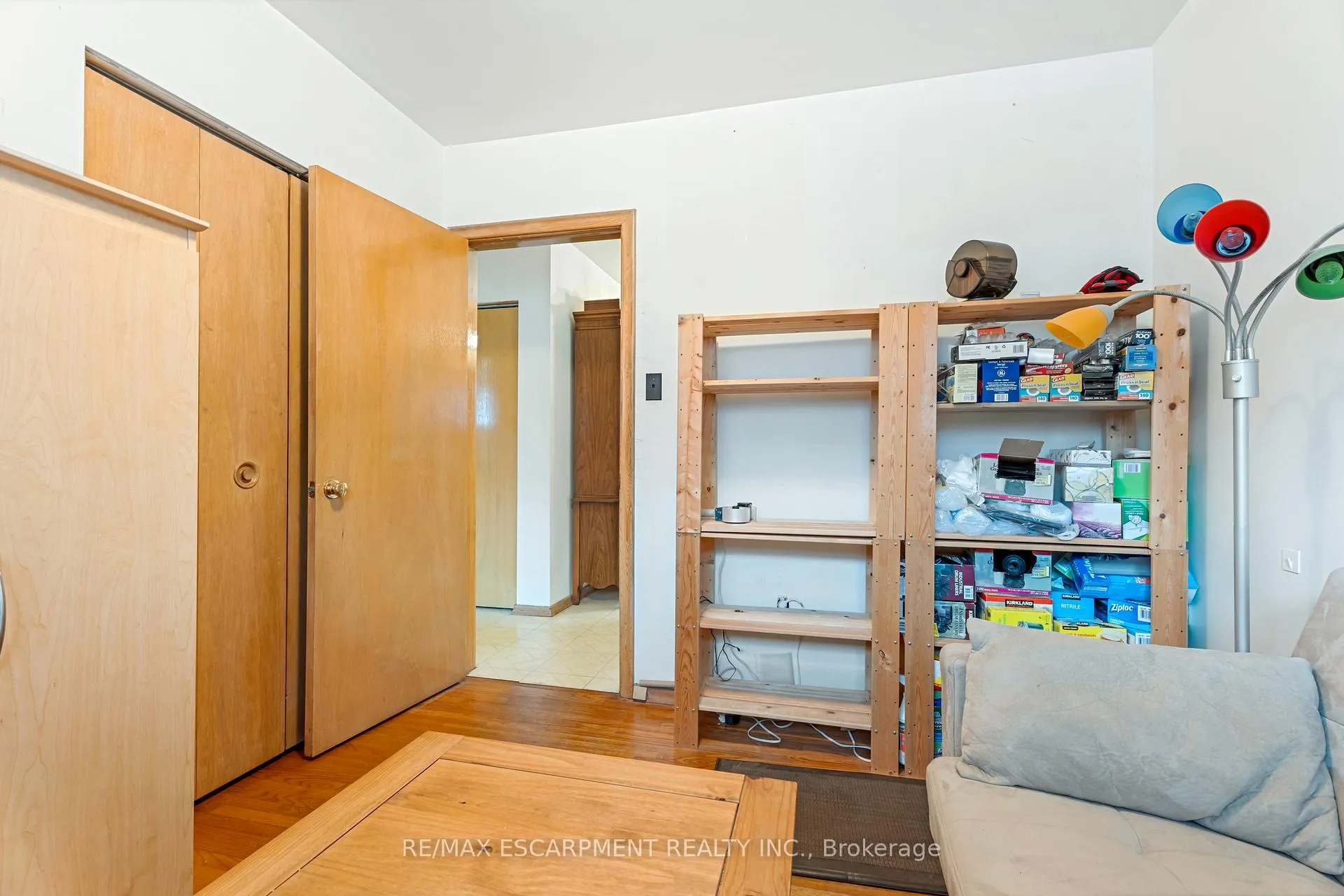 Photo 12 of 45 East 17th Street E, Hamilton, Inch Park — HOMEH