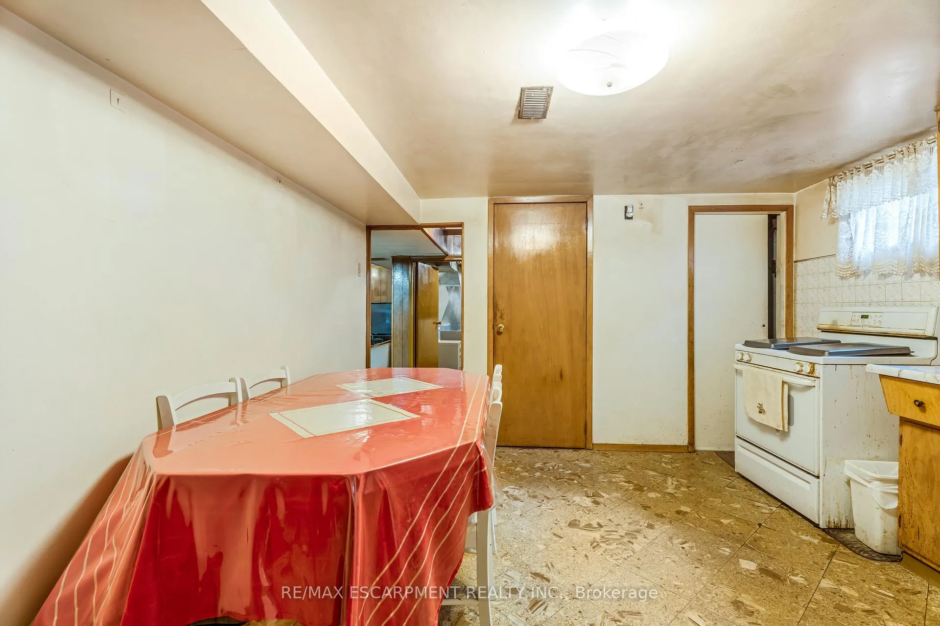 Photo 24 of 45 East 17th Street E, Hamilton, Inch Park — HOMEH
