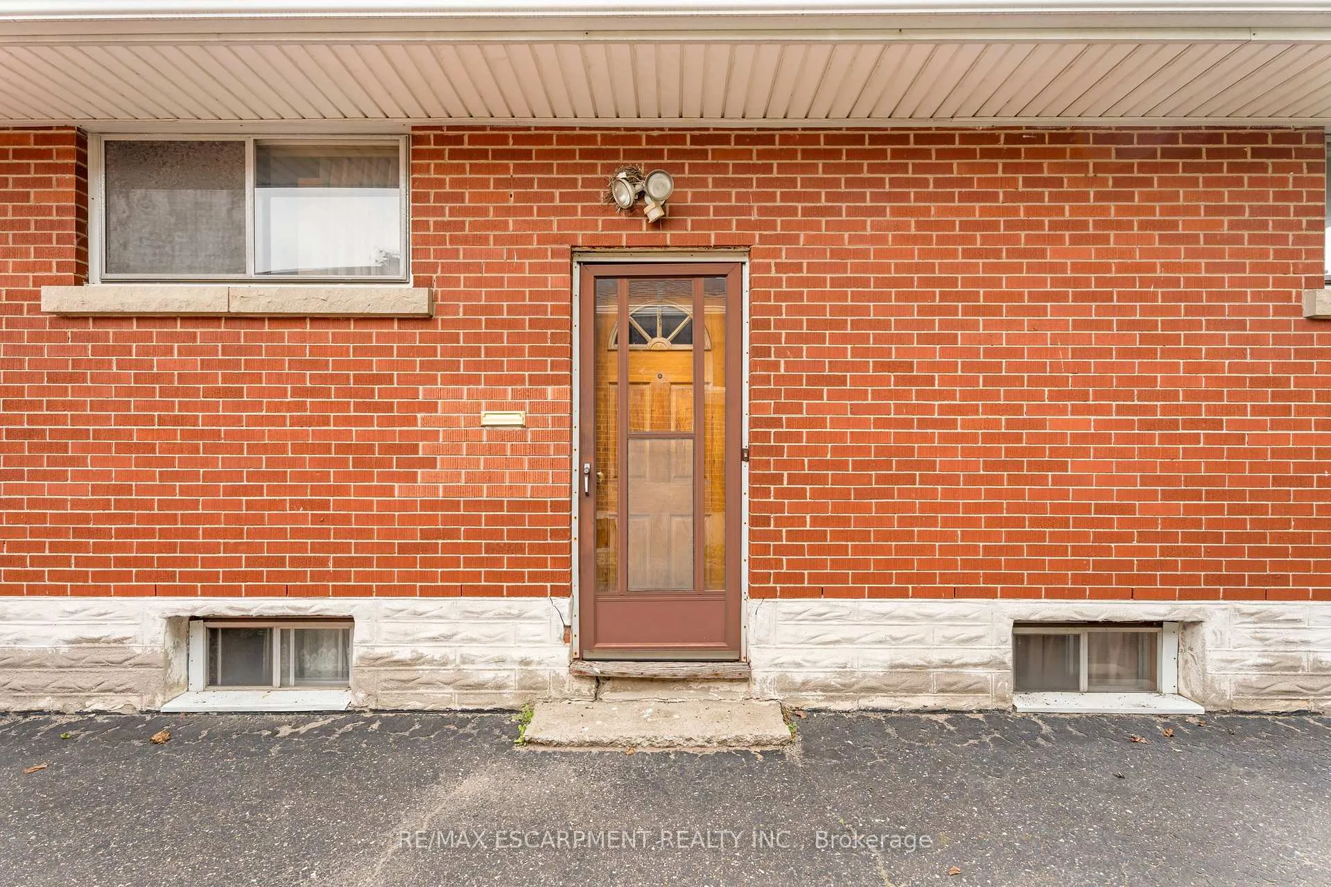 Photo 31 of 45 East 17th Street E, Hamilton, Inch Park — HOMEH