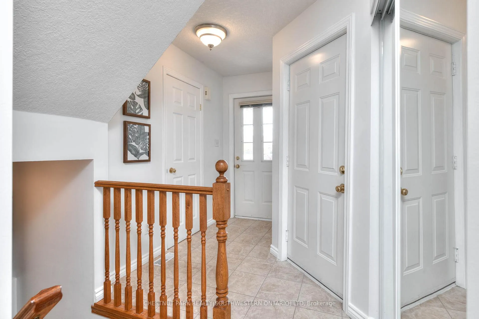 Photo 9 of 38 Heatherwood Place, Kitchener — HOMEH