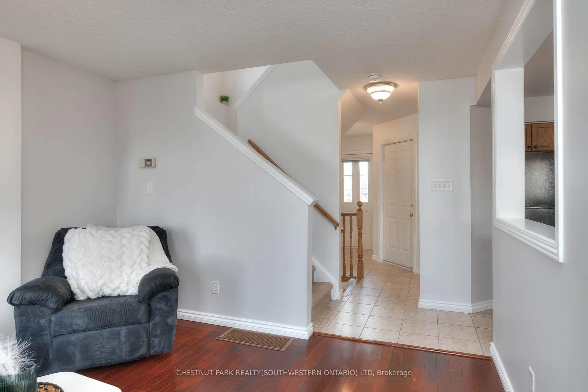 Photo 11 of 38 Heatherwood Place, Kitchener — HOMEH