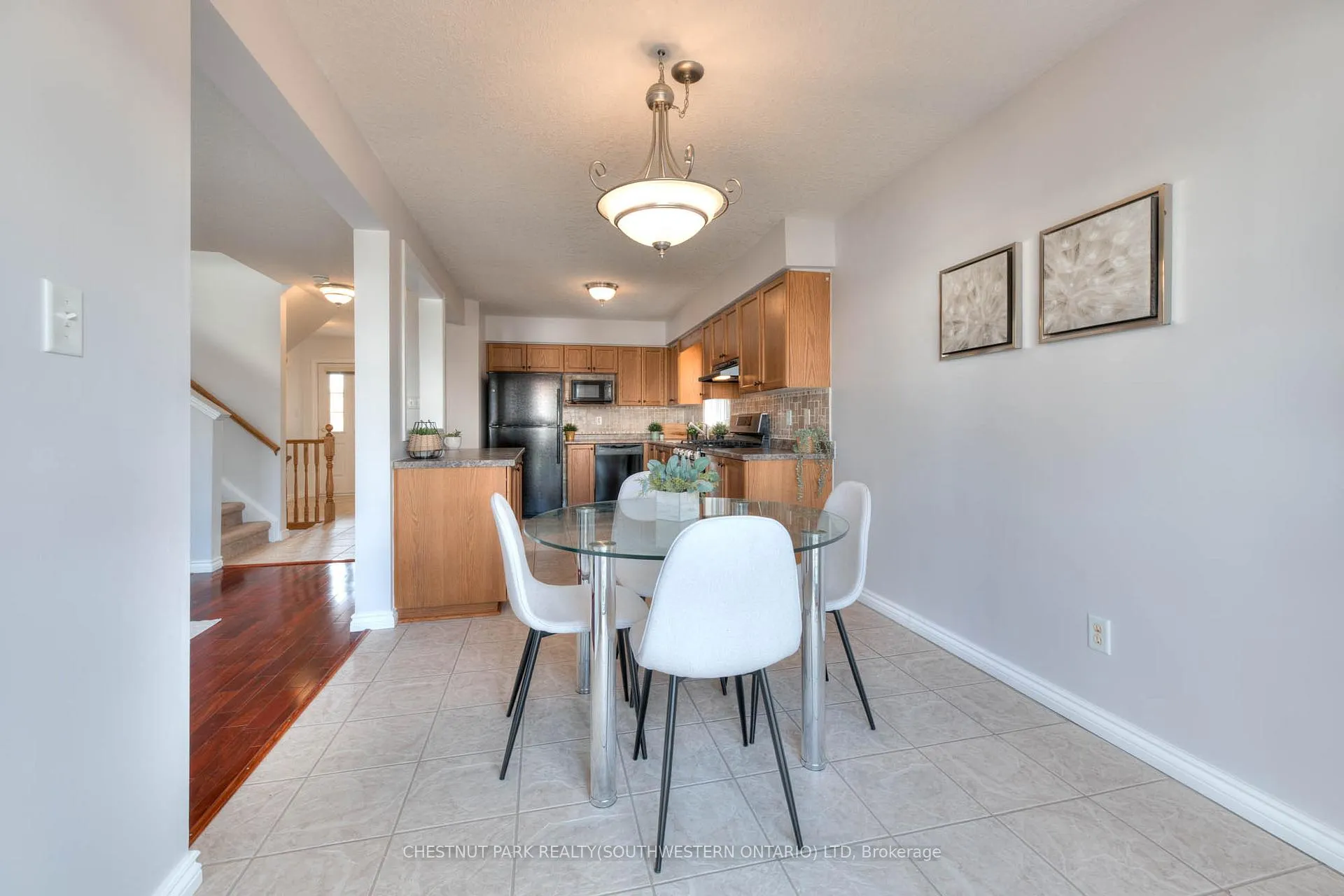 Photo 16 of 38 Heatherwood Place, Kitchener — HOMEH