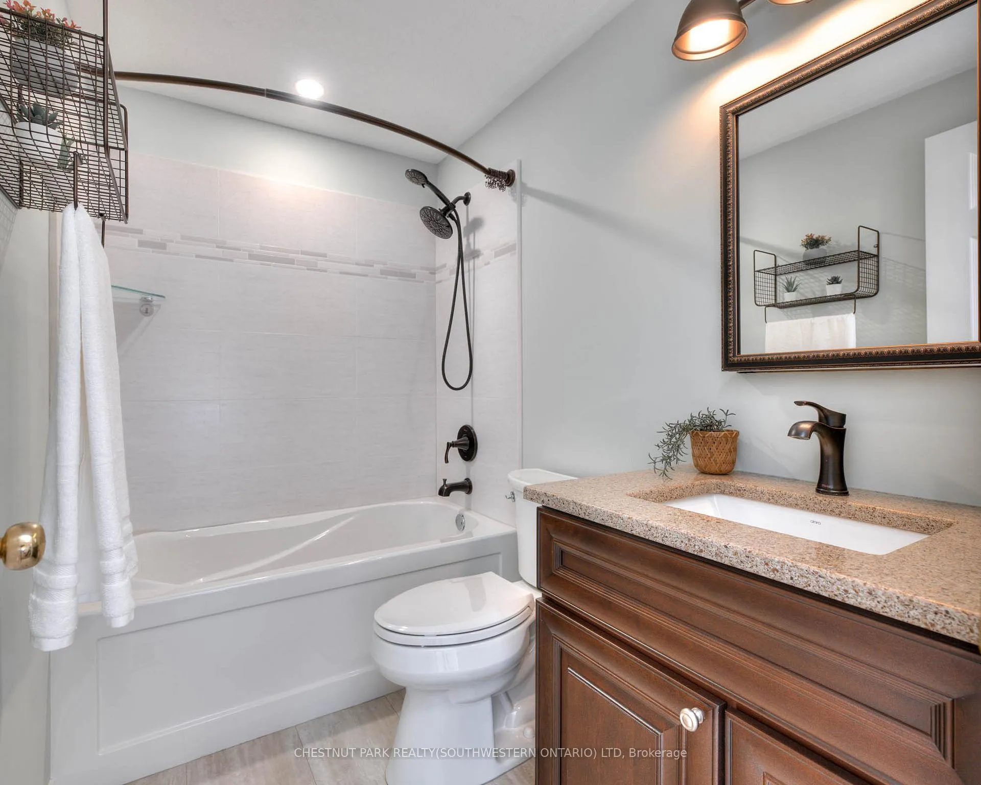 Photo 26 of 38 Heatherwood Place, Kitchener — HOMEH