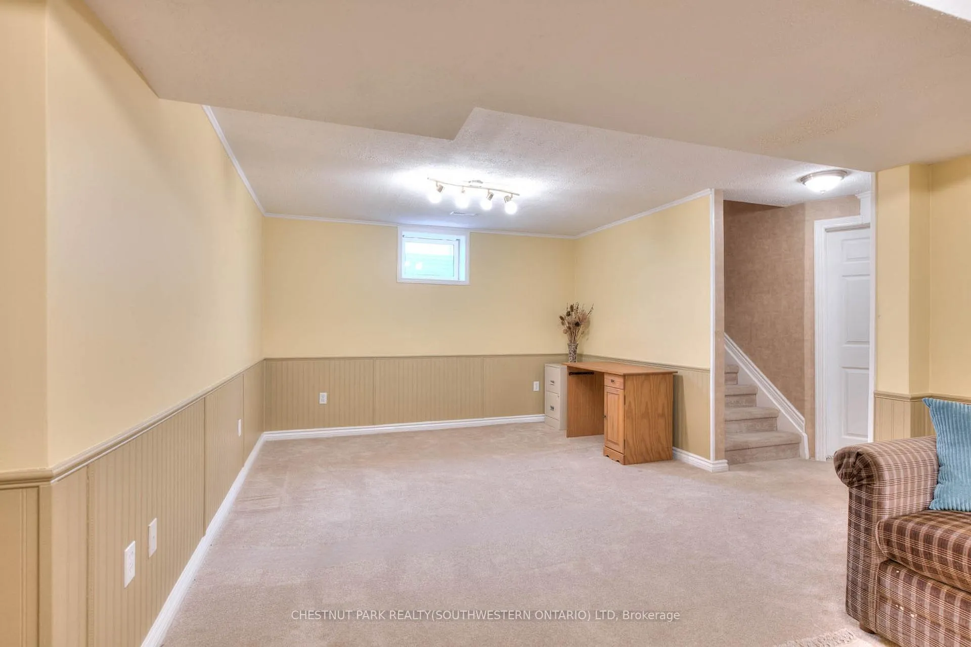 Photo 33 of 38 Heatherwood Place, Kitchener — HOMEH