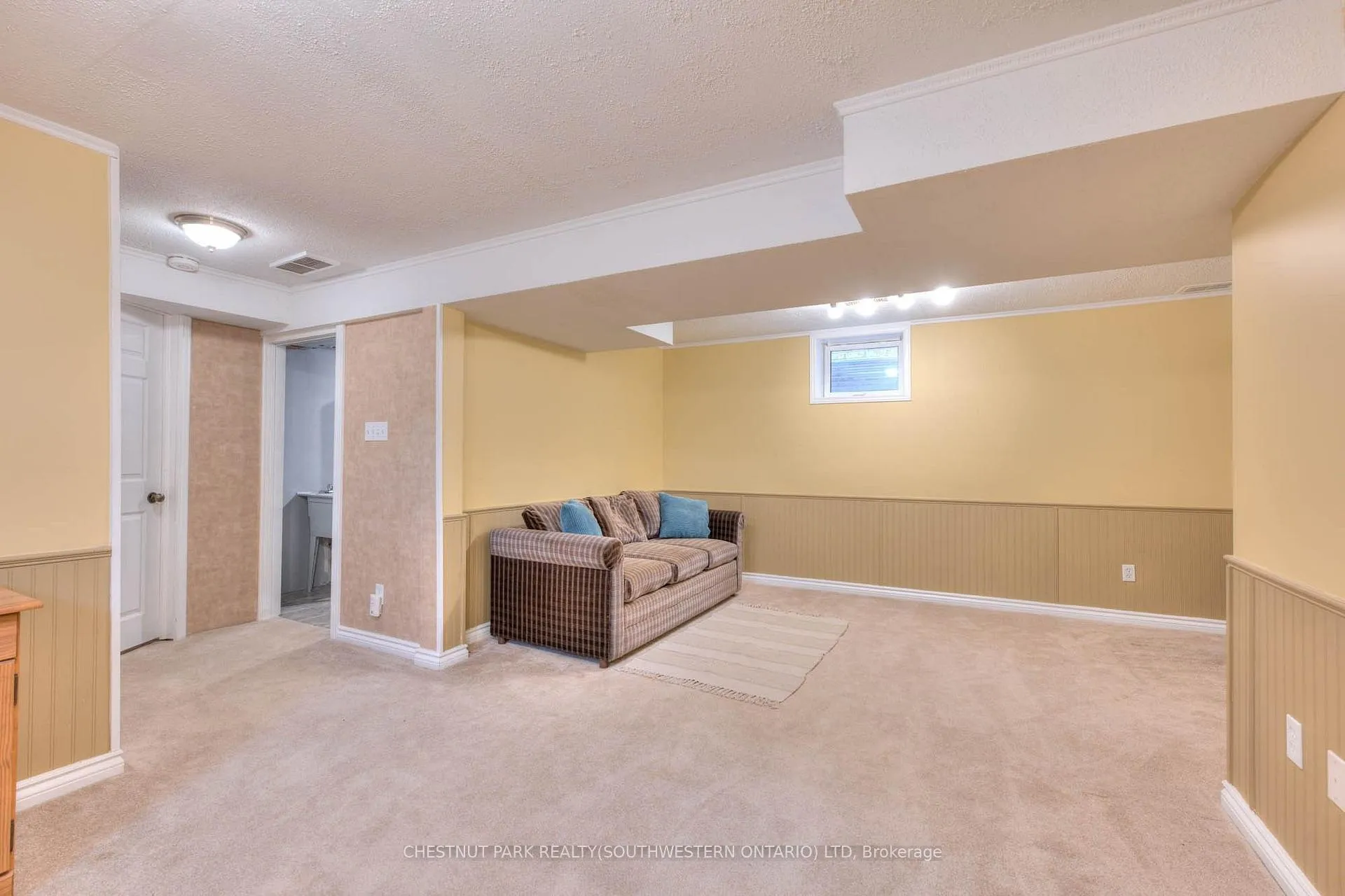 Photo 35 of 38 Heatherwood Place, Kitchener — HOMEH